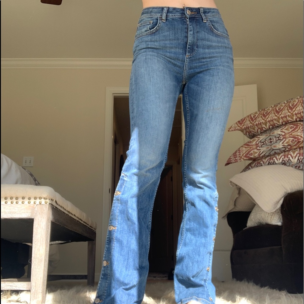 ZARA BOOTCUT JEANS!